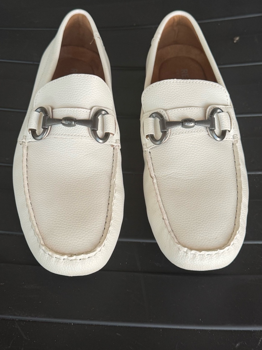 Kenneth Cole Cream Leather Bit Slip-On Loafers